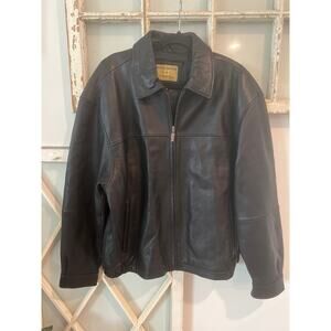 Boston Harbour men’s XL black leather bomber jacket
